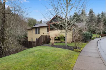 242 SE 29th St, Gresham, OR 97080 - Photo 3