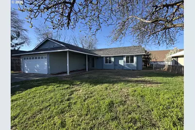 1270 W Hartley Ave, Hermiston, OR 97838 - Photo 1