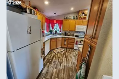 126 Kimberly Way, Canyonville, OR 97417 - Photo 13