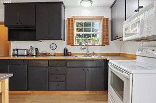 1636 SE 148th Ave, Portland, OR 97233 - Photo 13