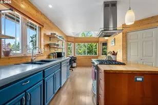 780 St Charles Pl Rd, Hood River, OR 97031 - Photo 5