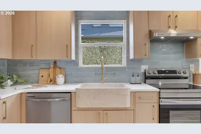 5658 N Delaware Ave, Portland, OR 97217 - Photo 13