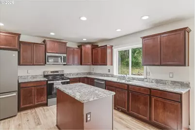 163 Cedar Falls Dr, Kelso, WA 98626 - Photo 5