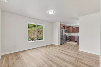 163 Cedar Falls Dr, Kelso, WA 98626 - Photo 13