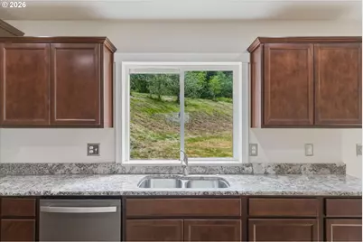 163 Cedar Falls Dr, Kelso, WA 98626 - Photo 9