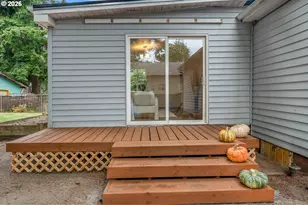 11552 SE Hawthorne St, Portland, OR 97216 - Photo 31