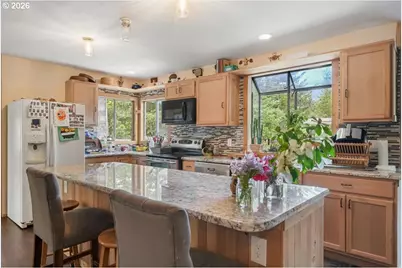 31052 Kenady Ln, Cottage Grove, OR 97424 - Photo 11