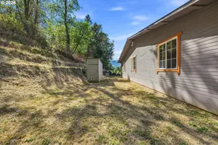 224 Aker Dr, Myrtle Creek, OR 97457 - Photo 31