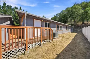 224 Aker Dr, Myrtle Creek, OR 97457 - Photo 27