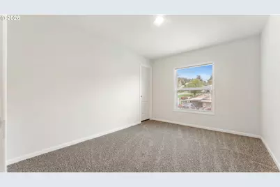 380 E 6th St, Coquille, OR 97423 - Photo 17