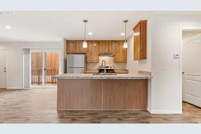 380 E 6th St, Coquille, OR 97423 - Photo 23