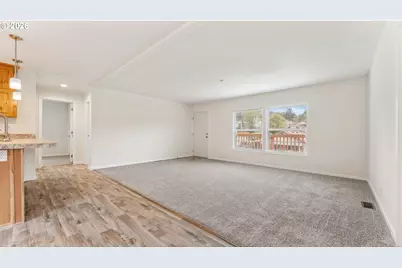 380 E 6th St, Coquille, OR 97423 - Photo 21