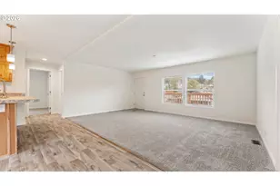 380 E 6th St, Coquille, OR 97423 - Photo 21