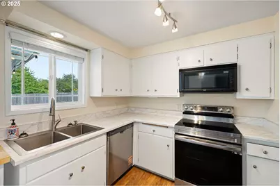 712 Nebraska St, Eugene, OR 97402 - Photo 17