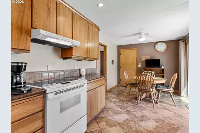 3443 NE 121st Ave, Portland, OR 97220 - Photo 23