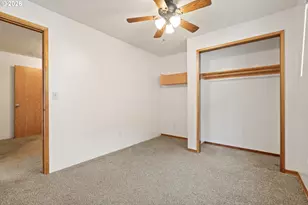 17123 SE Rhone St, Portland, OR 97236 - Photo 25
