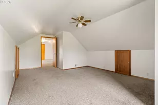 17123 SE Rhone St, Portland, OR 97236 - Photo 37