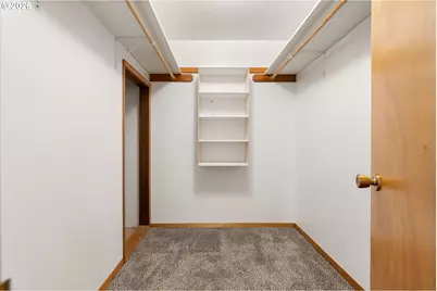 17123 SE Rhone St, Portland, OR 97236 - Photo 21