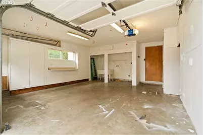 17123 SE Rhone St, Portland, OR 97236 - Photo 45