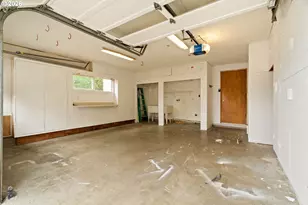 17123 SE Rhone St, Portland, OR 97236 - Photo 45