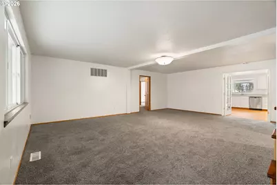 17123 SE Rhone St, Portland, OR 97236 - Photo 5