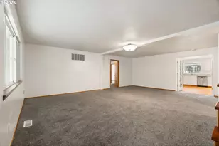 17123 SE Rhone St, Portland, OR 97236 - Photo 5