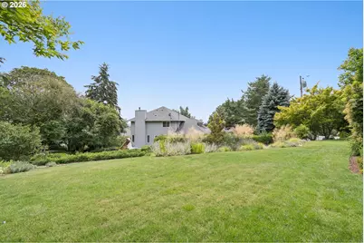 12530 SW 58th Ave, Portland, OR 97219 - Photo 37