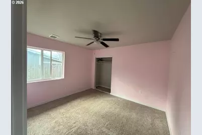 440 Mont St, Canyonville, OR 97417 - Photo 9