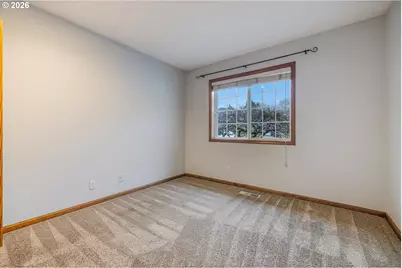 387 NE 15th Ct, Hillsboro, OR 97124 - Photo 23