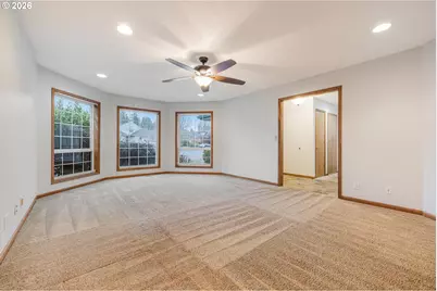 387 NE 15th Ct, Hillsboro, OR 97124 - Photo 13
