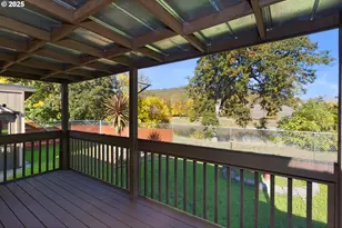 249 Trout Loop, Roseburg, OR 97471 - Photo 5