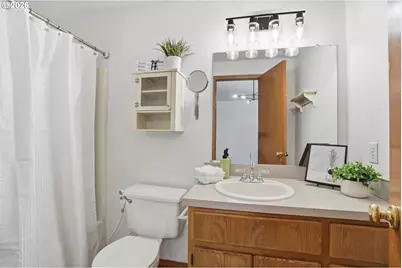 13610 SW Uplands Dr, Portland, OR 97223 - Photo 23