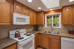 2695 NW Roosevelt Dr, Corvallis, OR 97330 - Photo 17