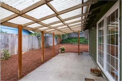 2695 NW Roosevelt Dr, Corvallis, OR 97330 - Photo 41