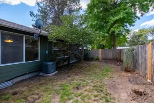 2695 NW Roosevelt Dr, Corvallis, OR 97330 - Photo 43
