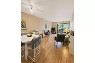 8743 SW Brightfield Cir, Tigard, OR 97223 - Photo 3