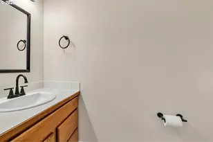 585 Dublin Ave, Eugene, OR 97404 - Photo 15