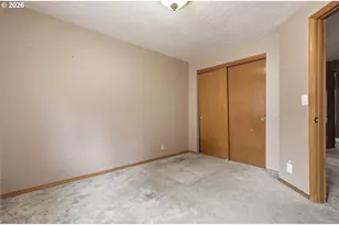 215 SW 22nd St, Troutdale, OR 97060 - Photo 25