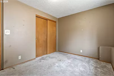 215 SW 22nd St, Troutdale, OR 97060 - Photo 27