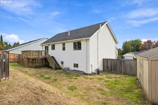 770 SW Scotsman Ct, Dundee, OR 97115 - Photo 29