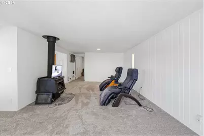 93712 Mallard Ln, North Bend, OR 97459 - Photo 17