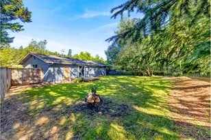 4095 E Amazon Dr E, Eugene, OR 97405 - Photo 21