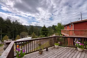 19921 Whaleshead Rd, Brookings, OR 97415 - Photo 27