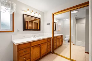 415 Bodine Rd, Kelso, WA 98626 - Photo 23