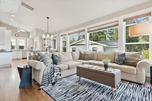 135 Middlecrest Rd, Lake Oswego, OR 97034 - Photo 21