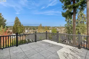 135 Middlecrest Rd, Lake Oswego, OR 97034 - Photo 31