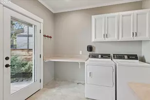 135 Middlecrest Rd, Lake Oswego, OR 97034 - Photo 25