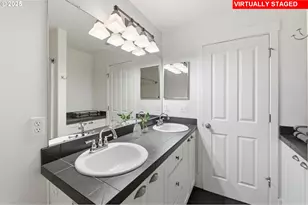 724 NW 118th Ave, Portland, OR 97229 - Photo 13