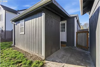 16484 Front Ave, Oregon City, OR 97045 - Photo 9
