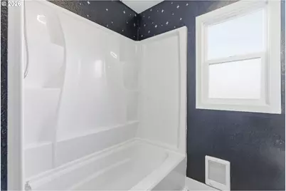 16484 Front Ave, Oregon City, OR 97045 - Photo 19